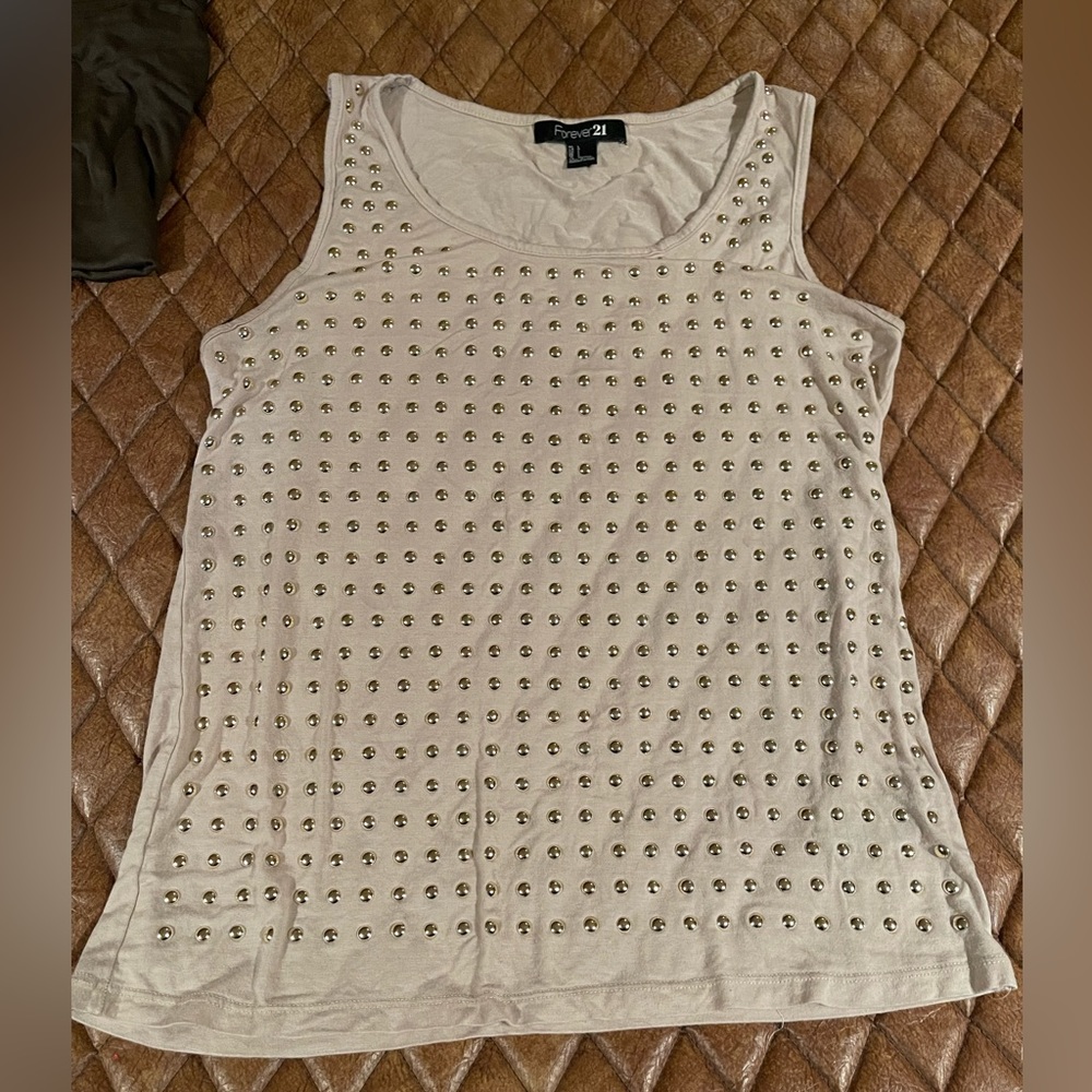 Tank tops - Picture 4 of 10